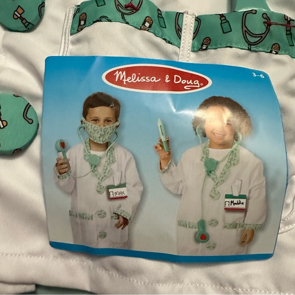 Melissa & Doug Doctor Role Play Costume Set - White and Green - Picture 3 of 3